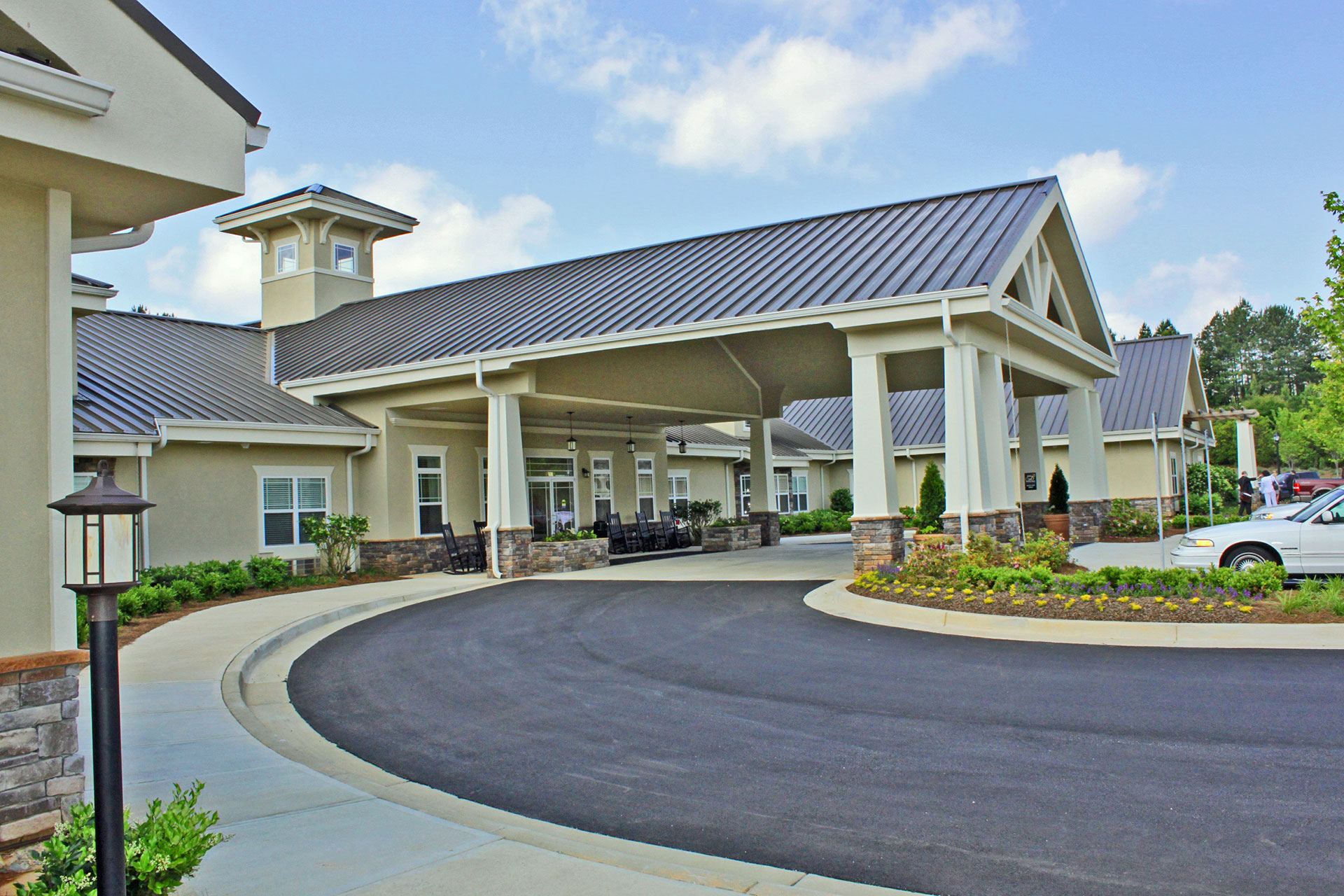 How to Shop for Assisted Living Apartments in Newnan