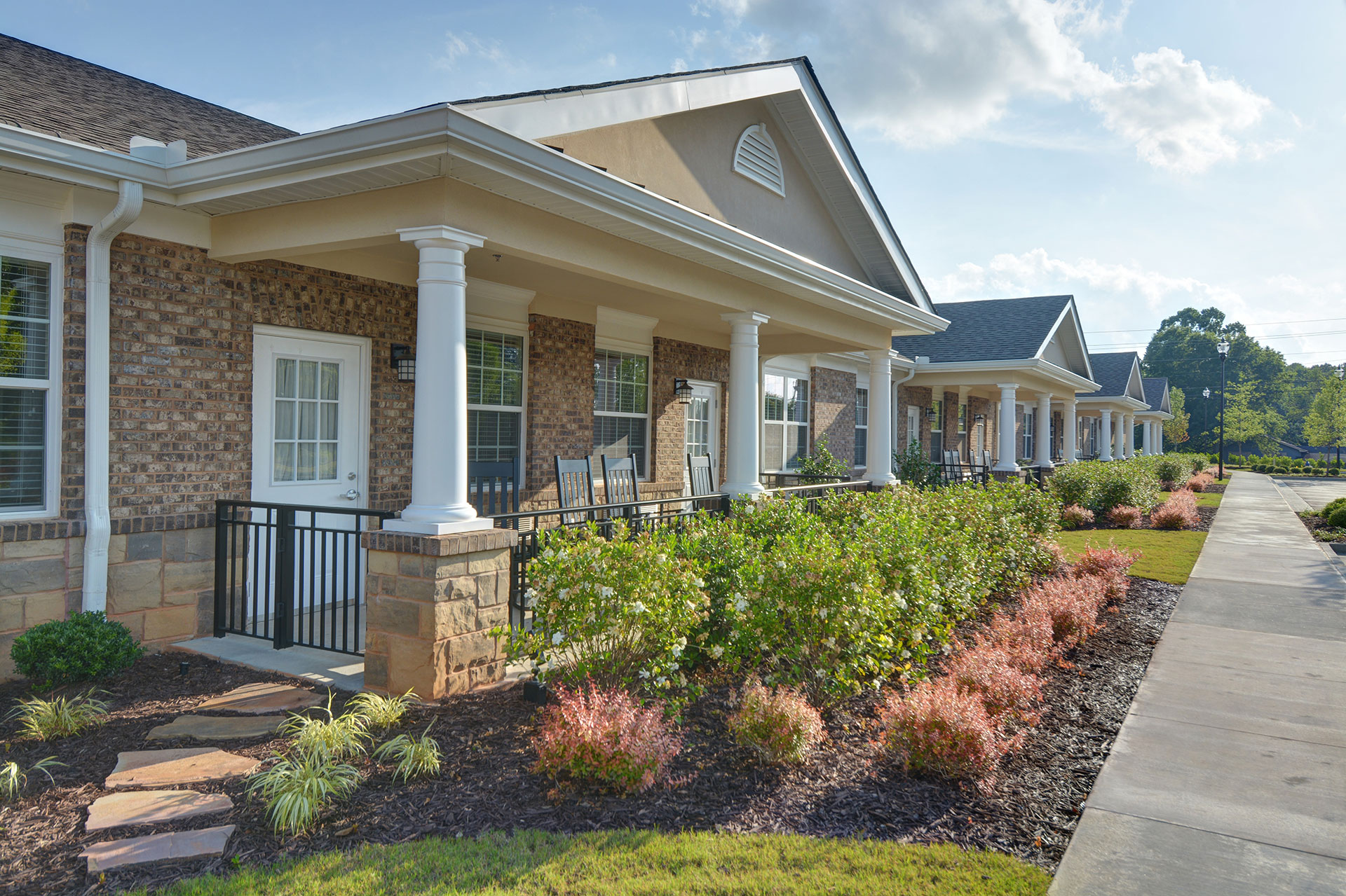 Memory Care Assisted Living Apartments | Woodstock