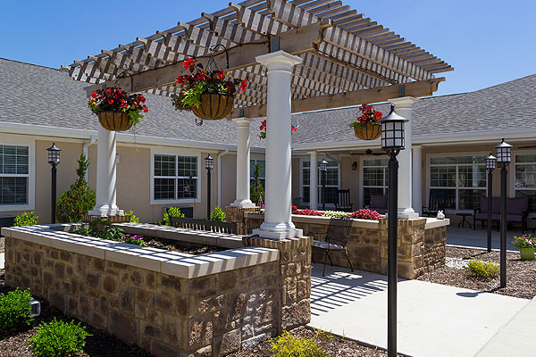 Memory Care in Missouri - Community Patio